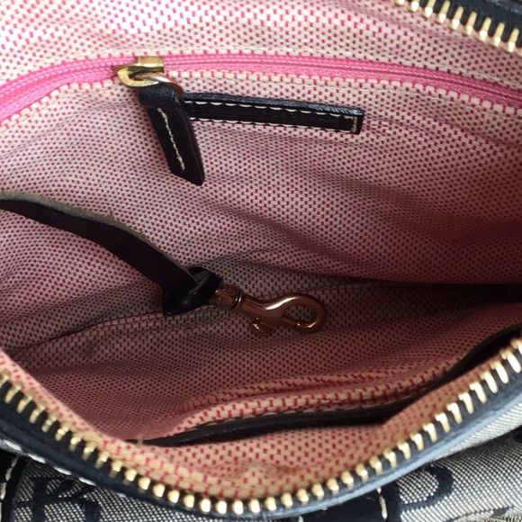 Dooney & Bourke Gray/Black Monogrammed Denim Letter Carrier Crossbody Bag - Picture 3 of 8